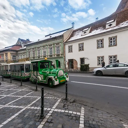 Rossmarkt Haus Brašov