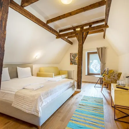 Guest house Rossmarkt Haus 3*